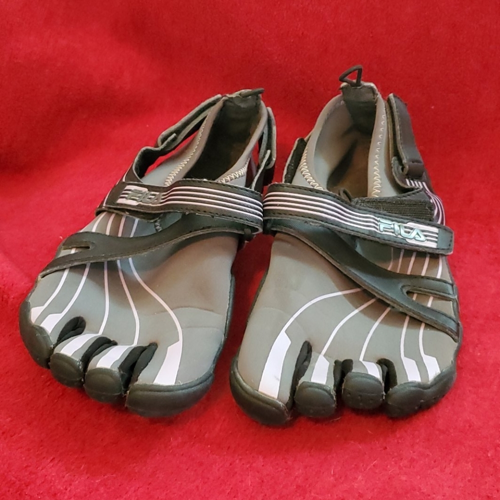 Fila Toe shoes